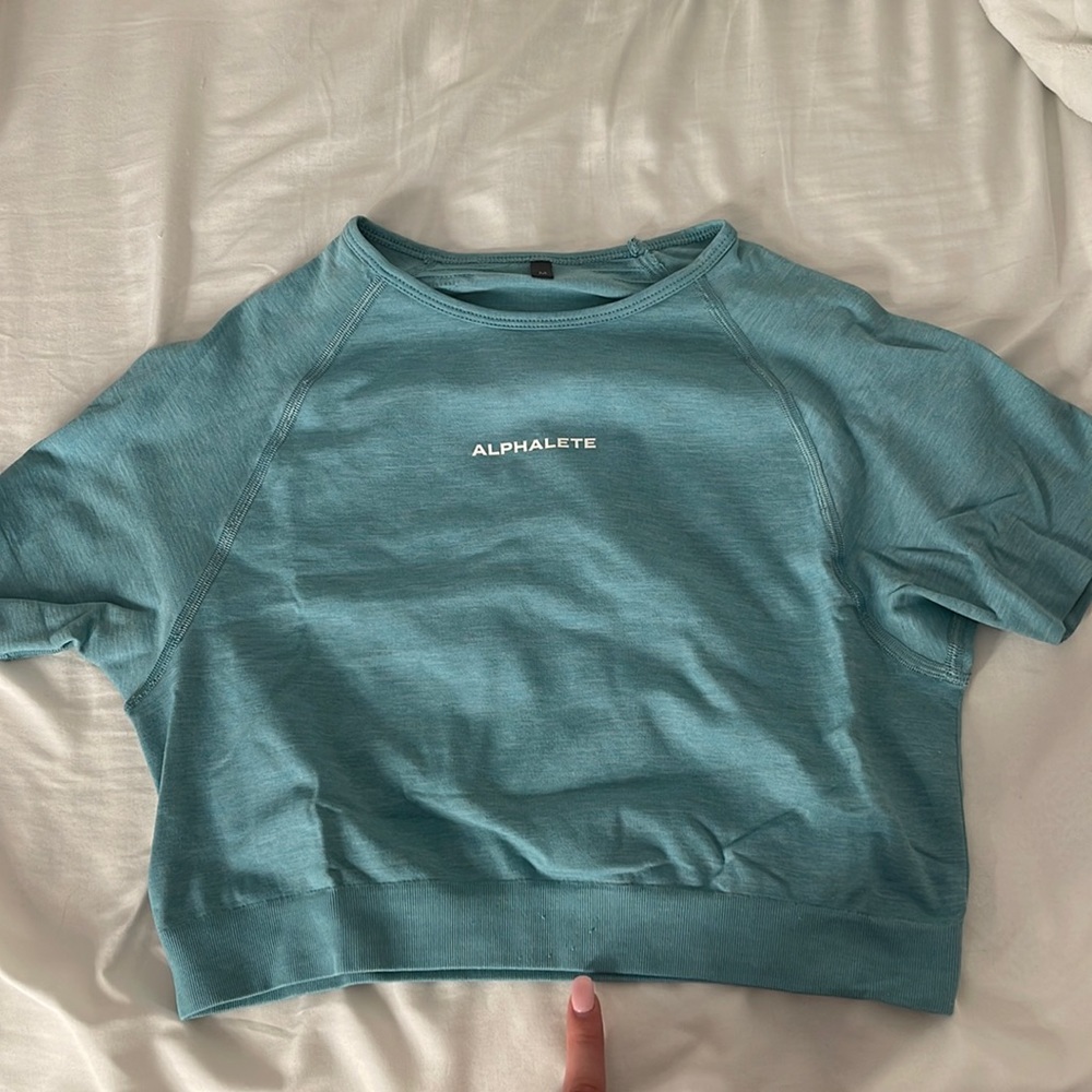 Alphalete crop top